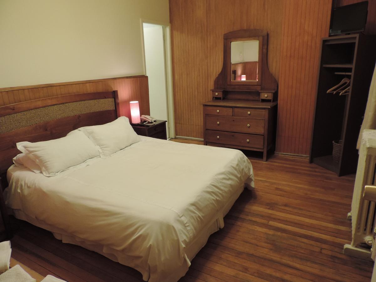 Hostal Oro Fueguino Punta Arenas Exterior foto