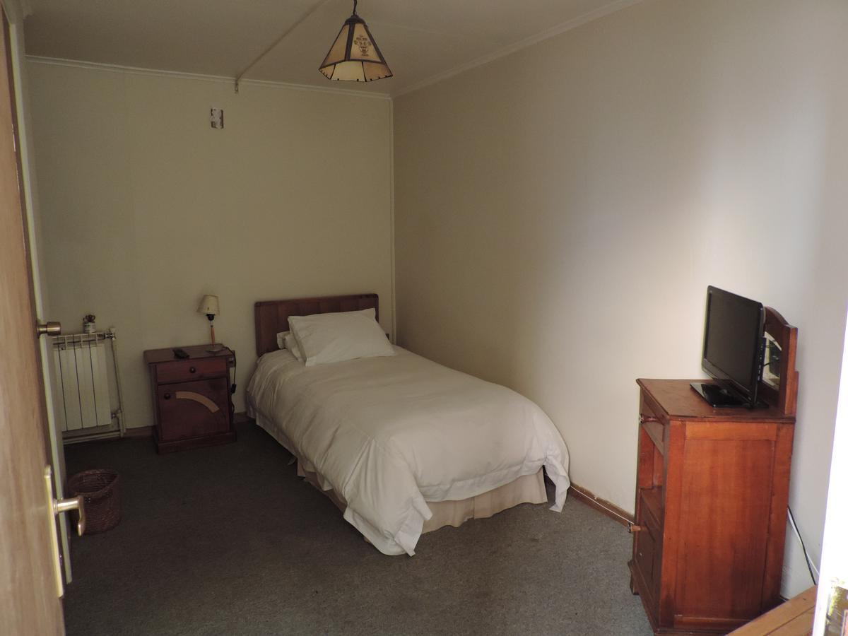 Hostal Oro Fueguino Punta Arenas Exterior foto