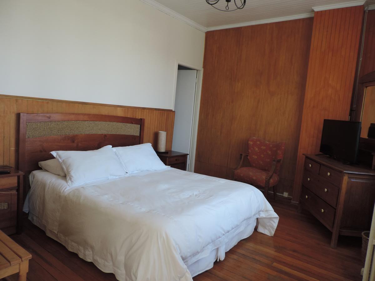 Hostal Oro Fueguino Punta Arenas Exterior foto